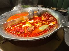 -湊湊火锅·茶憩(杭州湖滨银泰in77店)