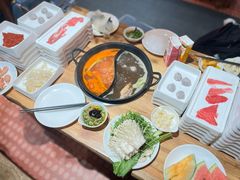 -香逸山自助火锅