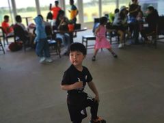 -Riverside河畔少儿足球培训(前滩店)
