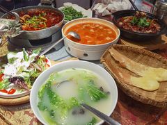 -万重锦·人文川菜馆(骡马市店)