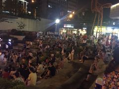 -易生活购物公园