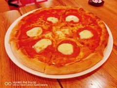 -城市大道红炉披萨烘焙坊