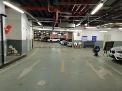 -梅赛德斯奔驰文化中心·停车场