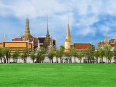 -皇家田广场(อนุสาวรีย์ทหารอาสา)