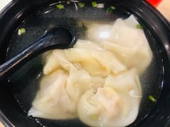 鲜肉虾仁燕皮馄饨-巧燕坊一笼一蒸烧卖(西湖文化广场银泰店)