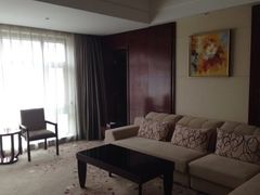 -扬州中集格兰云天大酒店