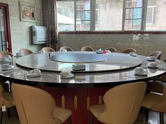 -宾朋海鲜特色美食餐厅·纯手工鲅鱼水饺(兴海路店)