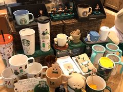 零售区-星巴克臻选(广州沙面店)