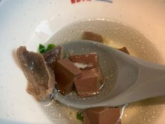鸭血汤-馋三尺蟹粉小笼(人民广场店)