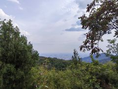 -鬼笑石后山停车场