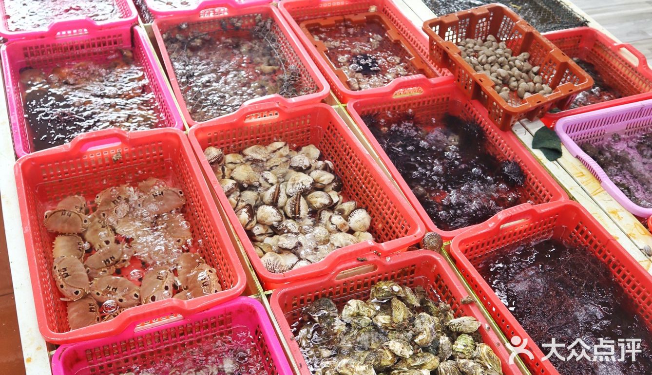 谁能对这么一桌海鲜说漏啊！