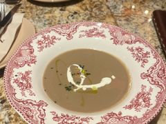 牛肝菌奶油蘑菇汤-BROWNSTONE布朗石西班牙餐厅(富城店)