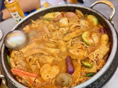 -豚妈妈汤饭·部队锅(南京东路店)