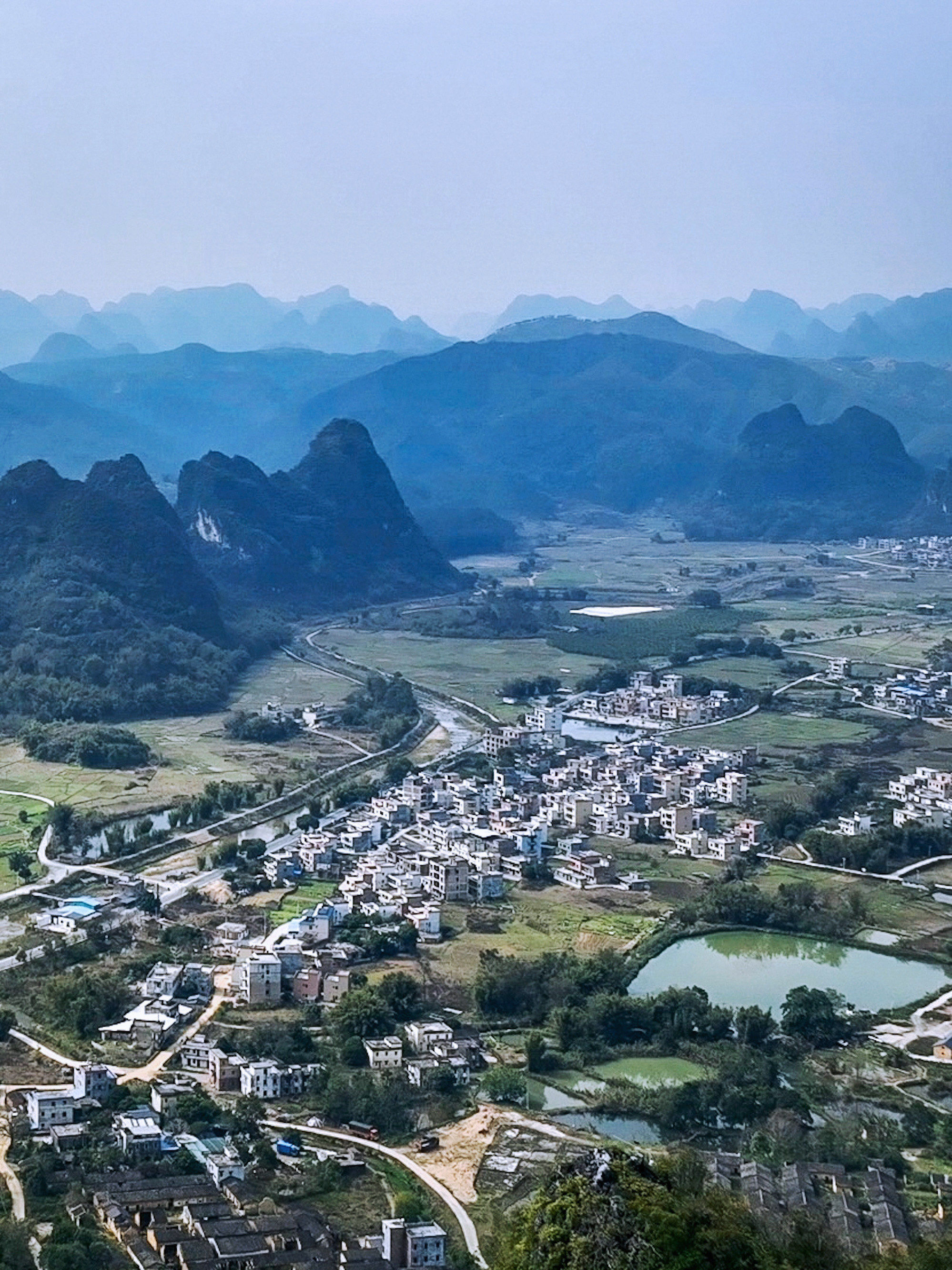 清远英德亲子游,住进峰林环绕的诗意小镇