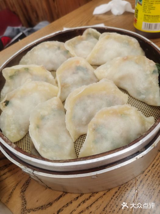 金城包子牛肉灌汤包(台东四路店)虾仁灌汤包图片