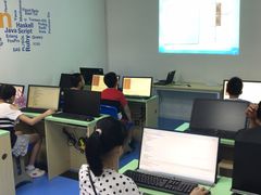 -童程童美·信息学竞赛·乐高机器人编程(长宁来福士校区)