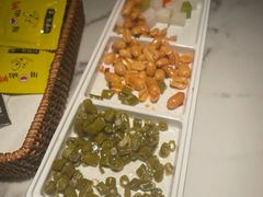 -荷塘秋月·本帮江浙菜(国权路店)