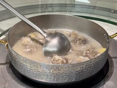 招牌铁锅炖羊肉-羊故事·西北融合菜(华侨城店)