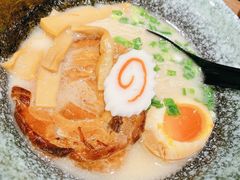 雞白湯拉麵-雷神拉面(财富中心玉米楼店)