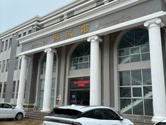 -海口经济学院游泳馆·室内标准泳池·户外休闲大泳池