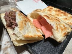火烧加火腿-高玛纳驴肉火烧(一世界店)