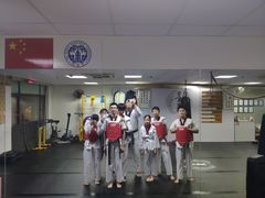 -金翼跆拳道巴西柔术拳击格斗学院