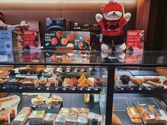 面包甜点陈列柜-星巴克(天津大悦城第二店)
