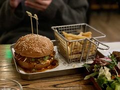 牛肉汉堡-Arrow Factory Brewing箭厂啤酒