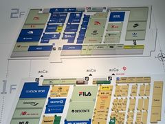 -燕莎奥特莱斯购物中心