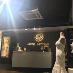 点击看大图 -艾米丽婚纱礼服