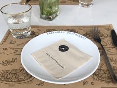 -Mark&Mars Restaurant