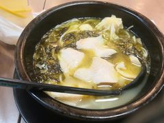 -灵芝妹子海鲜米线(瓦房店新玛特店)