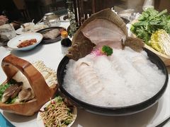 -红鼎豆捞·非遗鲍皇汤火锅(宝丰路店)