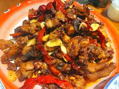 辣子鸡-柴窝堡22号辣子鸡·传承新疆菜