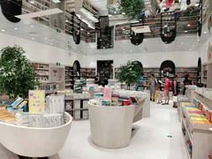 -钟书阁(群光广场店)