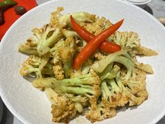 XO酱爆花菜-渔语鱼新川菜Bistro(万象天地店)