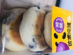 紫薯黑豆餐包-盒马鲜生(宝地店)