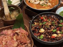 -老滇山寨•云南特色菜•地方菜•民族风情歌舞表演(世纪金源店)