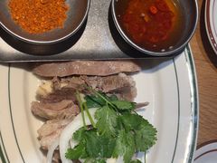 -纳鲁孜·新疆特色餐厅(上海悦荟广场店)