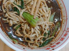 -叶伟胡辣壳面(两路口店)