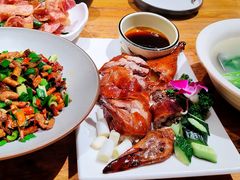 -老滇山寨•云南特色菜•地方菜•民族风情歌舞表演(金碧店)