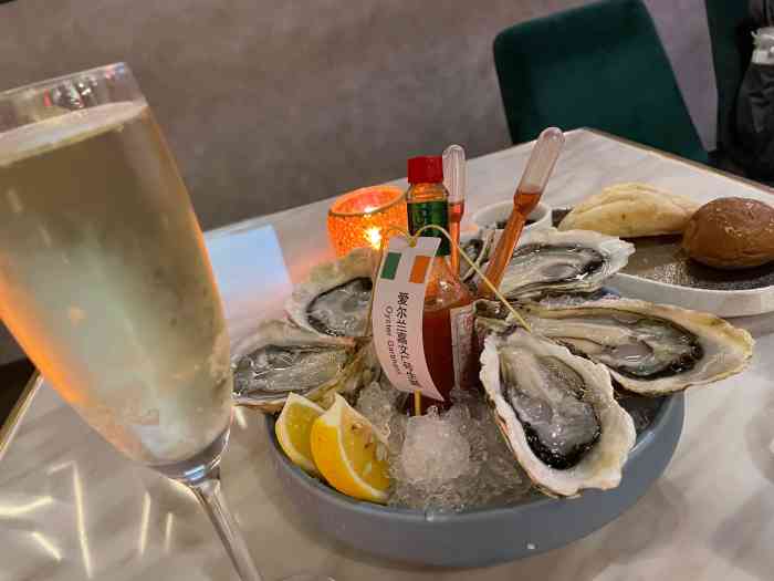 chezlouis喜乐意西餐厅(静安寺店)-"chezlouis喜乐意西餐厅就隐藏在7.