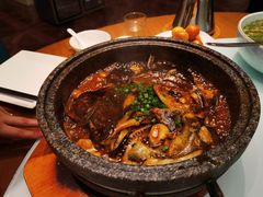 石锅碟鱼头-新海渔港·胶东海鲜家常菜·家宴(奥体中心店)