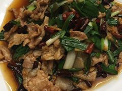 -蔼若春.传承三十年云南菜(金碧公园店)