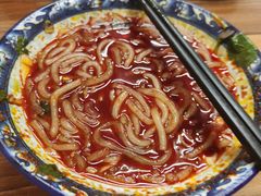 -许西美食一条街