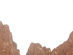 -天山神秘大峡谷