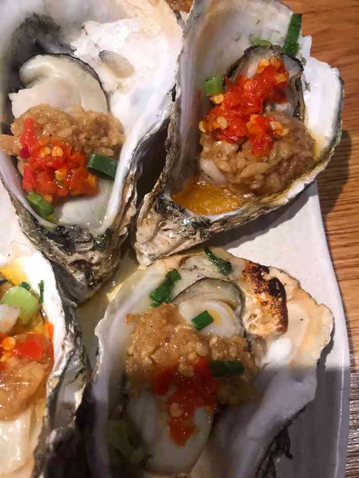 蚝蚝先生烧烤(白石龙店)-"[薄荷]环境:环境舒适很大,装修风格我.