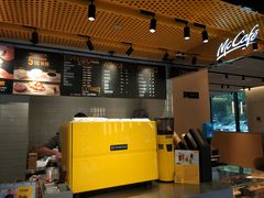 -证大·大拇指广场-地面停车场