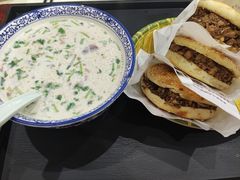 羊杂汤-穆得·老周家牛肉烧饼(普利街店)