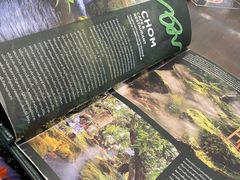 -Chom Cafe and Restaurant